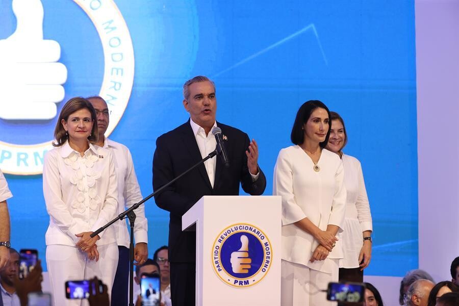 Луис Абинадер переизбран Президентом Доминиканской Республики