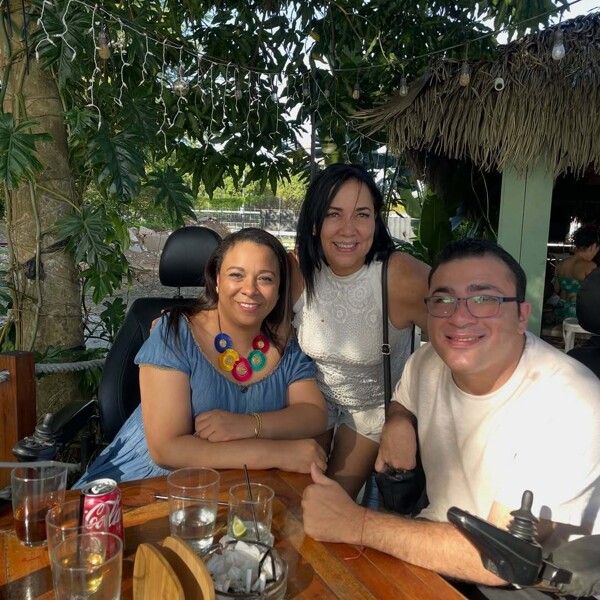 Cellist Juanpi Dolande begins 2026 recharged