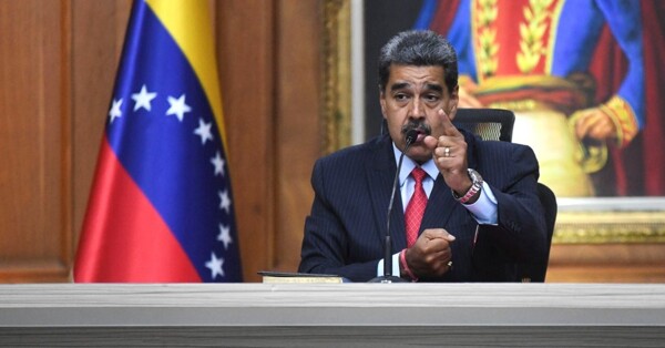Мадуро назвал президента Доминиканской Республики 'вором' из-за конфискации самолета